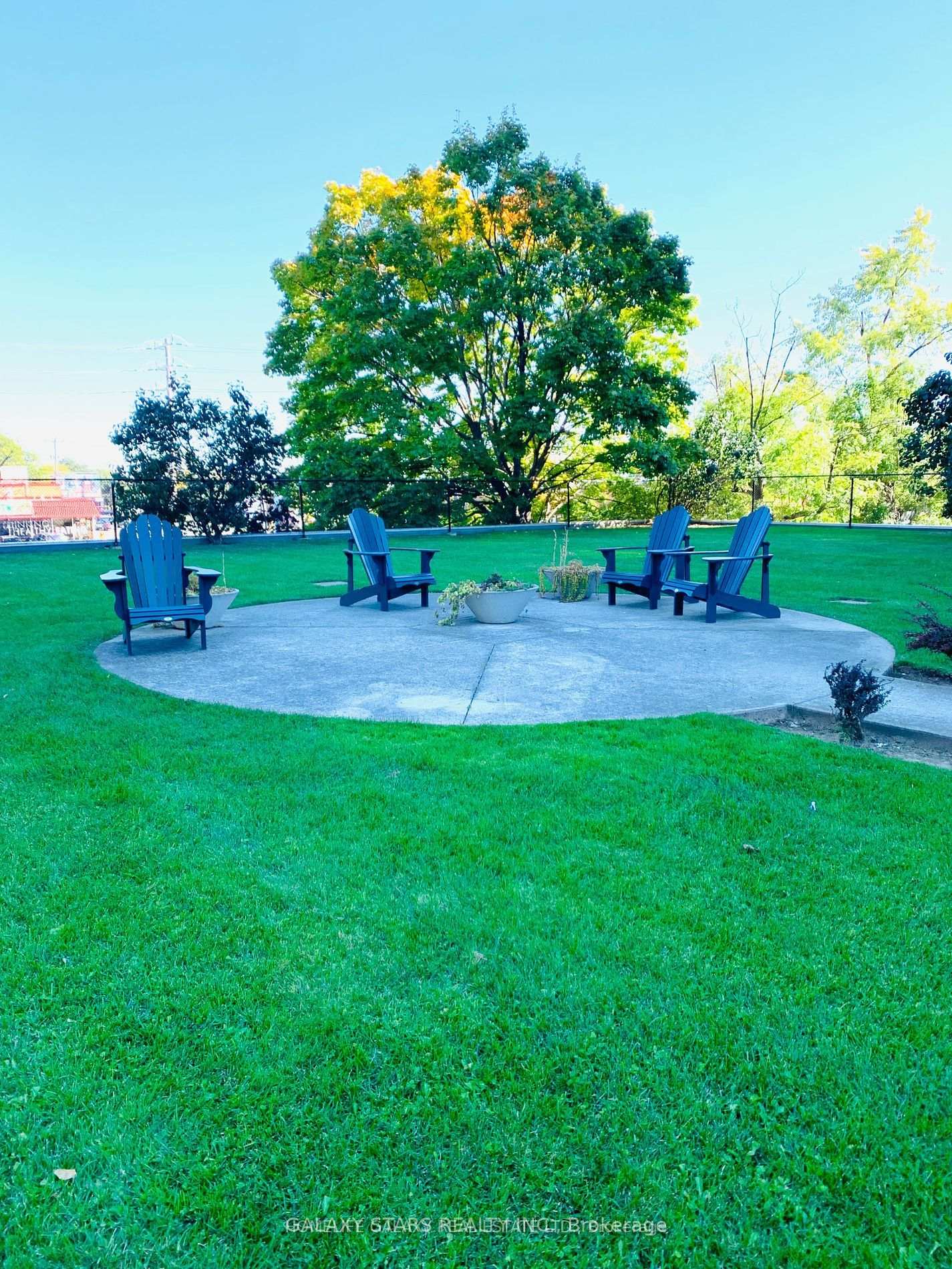 2 Bedrooms Condo at 2 Glamorgan,  Toronto For sale