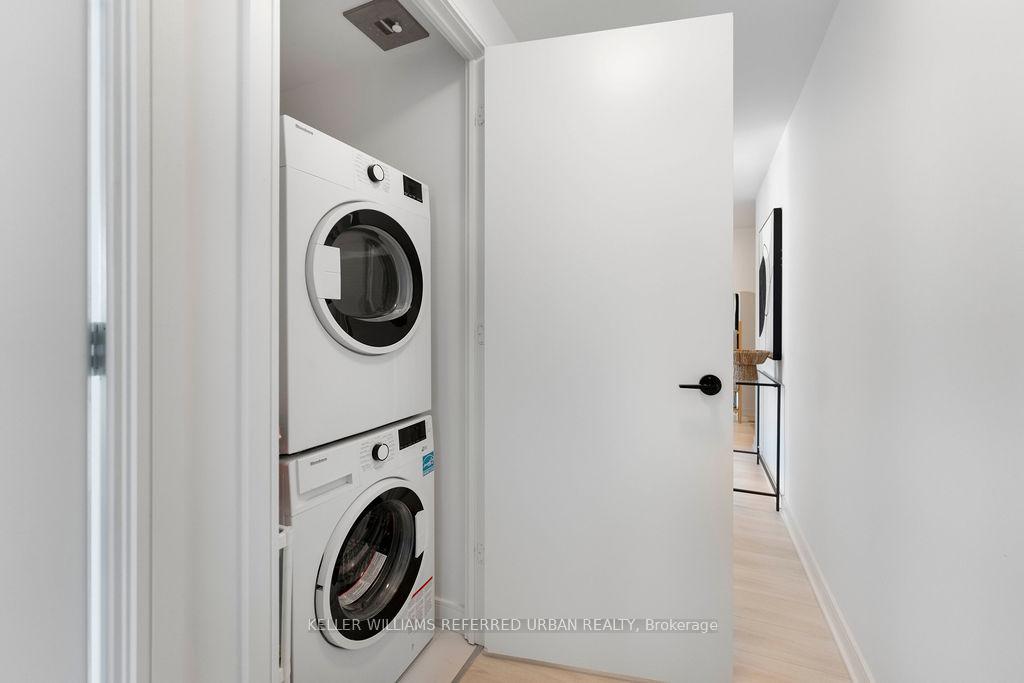 3 Bedrooms Condo at 35 Rolling Mills, Toronto For sale