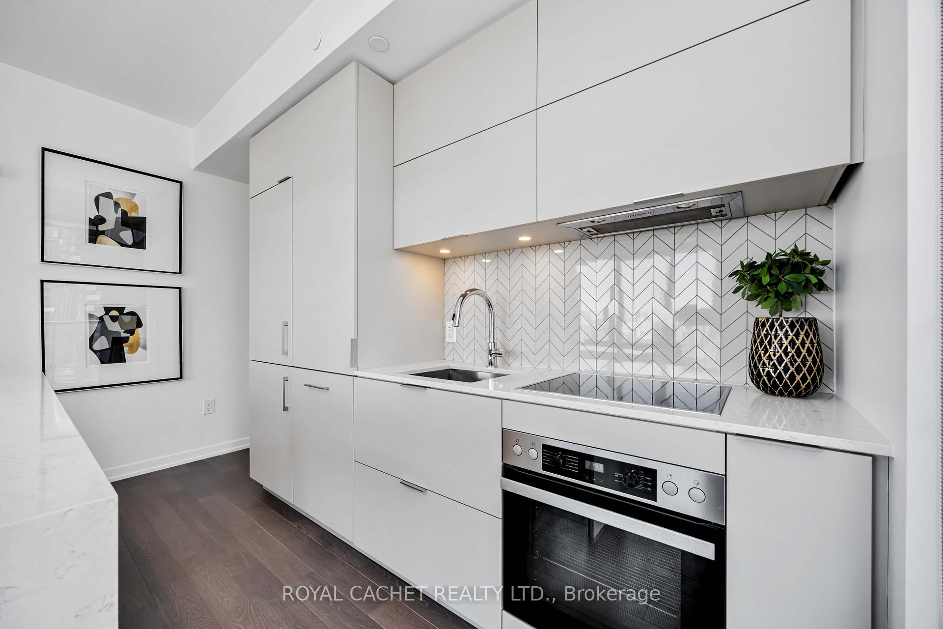 2 Bedrooms Condo at 15 Lower Jarvis, Toronto For sale