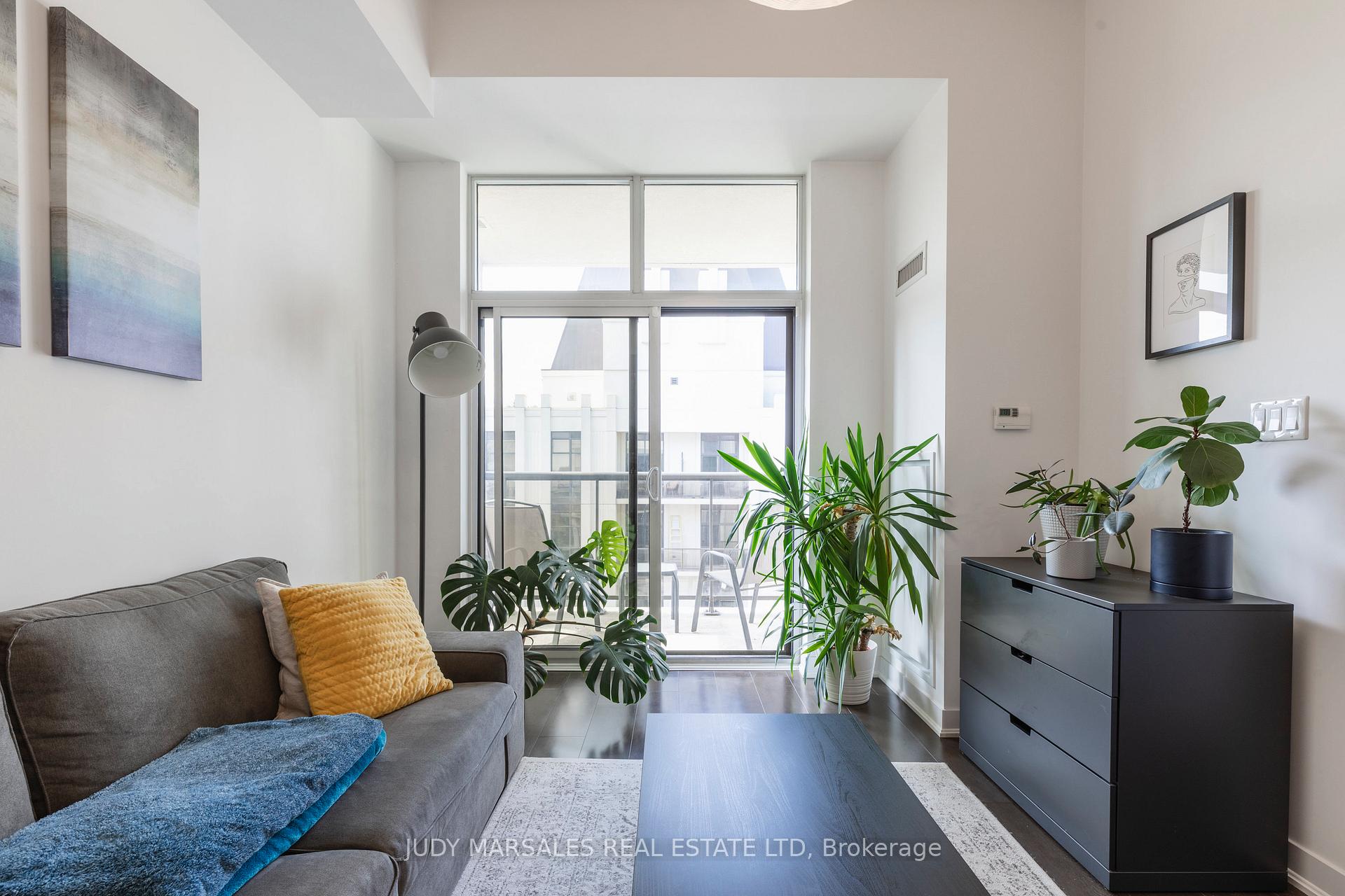 1 Bedroom Condo at 85 Robinson, Hamilton For sale
