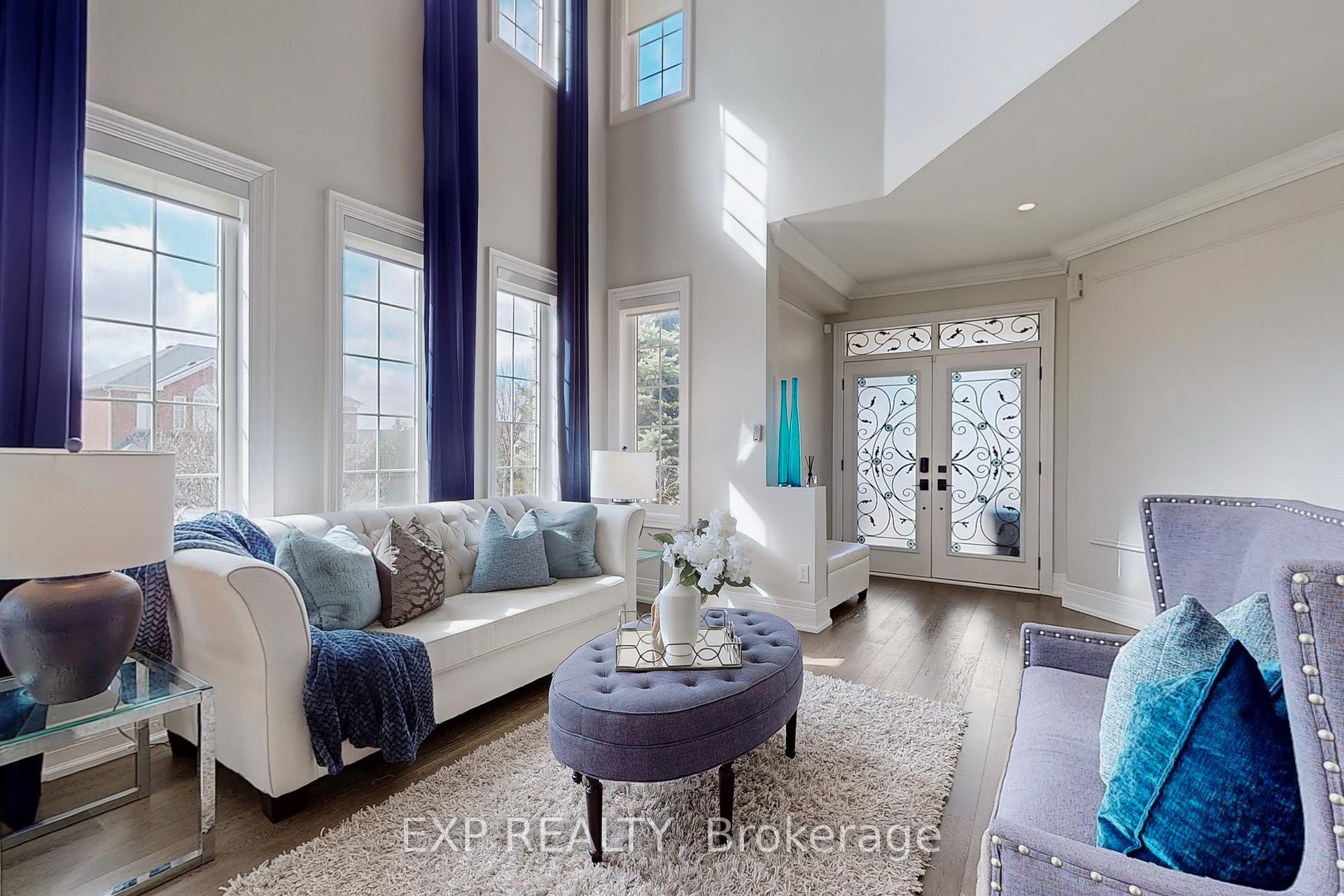 50 Splendor Drive, Whitby, ON L1P 1X5