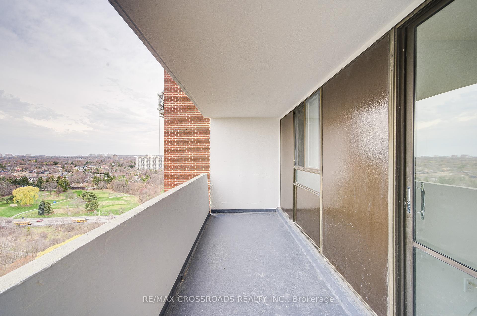 1 Bedroom Condo at 3 Massey, Toronto For sale
