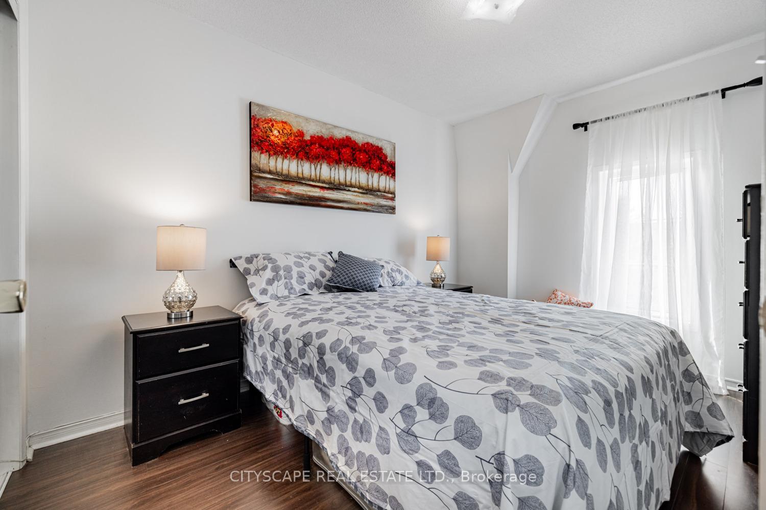 2 Bedrooms Condo at 3055 Elmcreek, Mississauga For sale