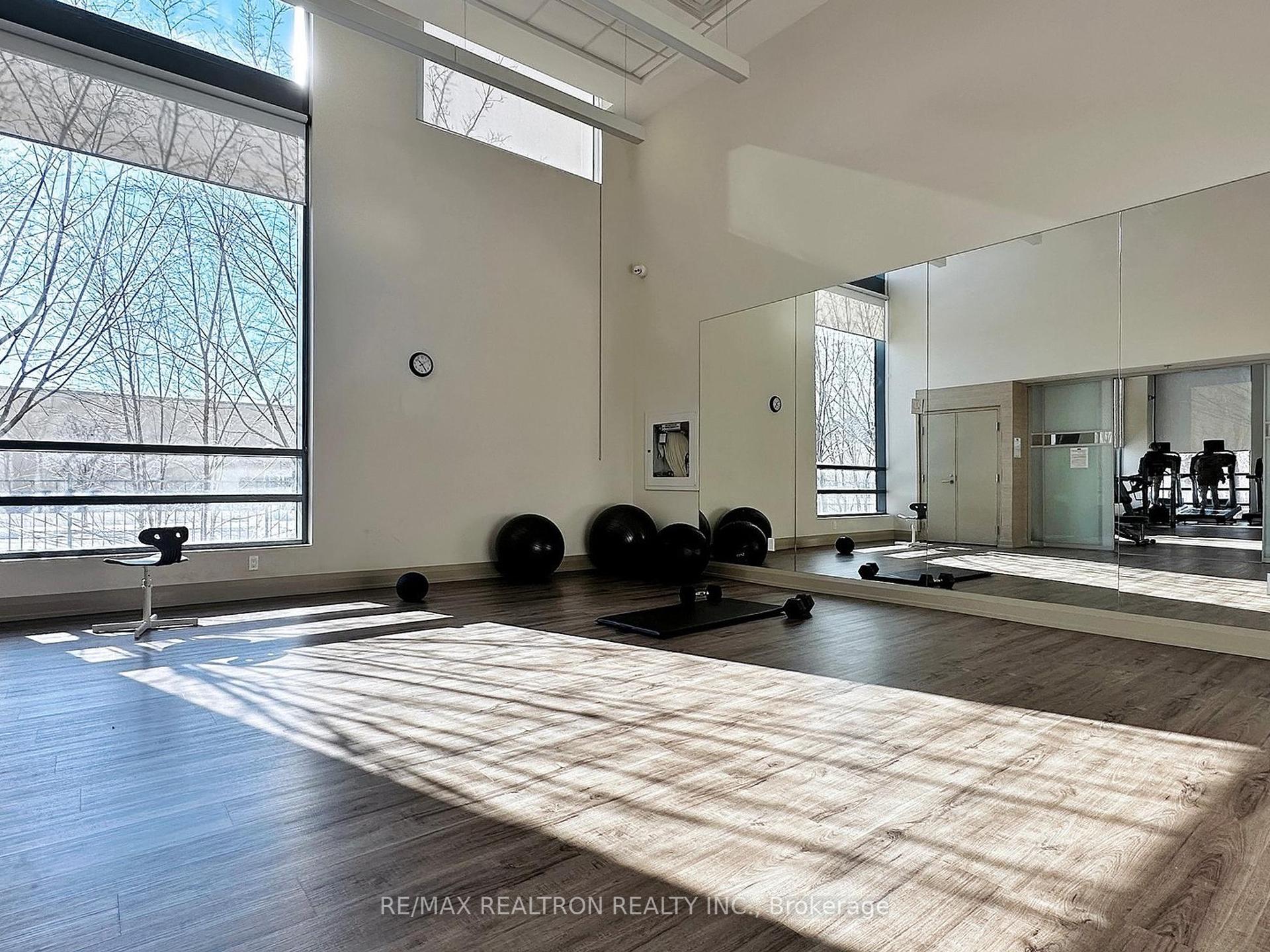 3 Bedrooms Condo at 195 Bonis, Toronto For sale