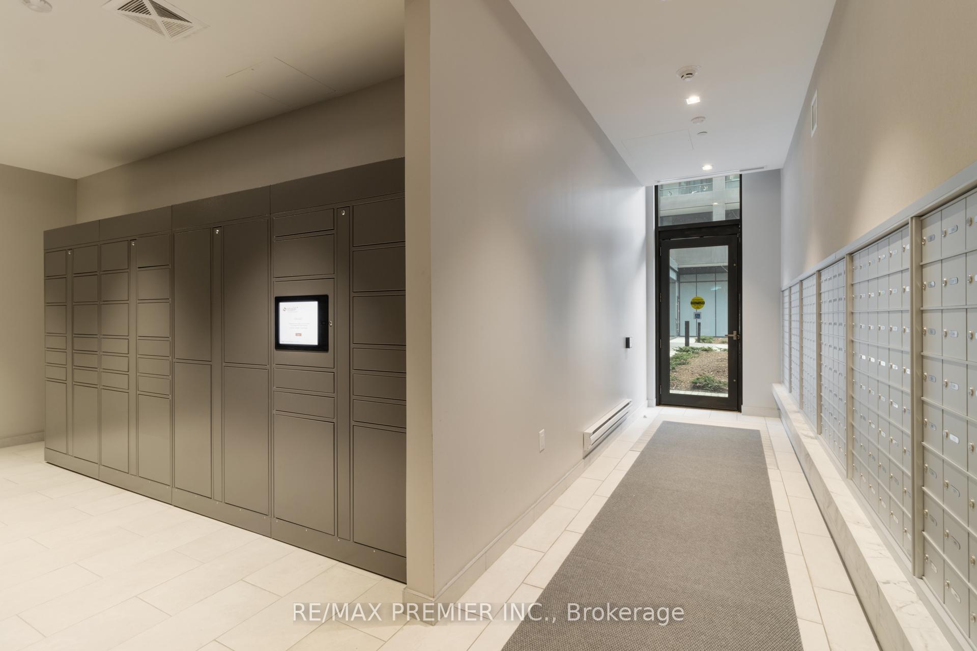 1 Bedroom Condo at 9 Tecumseth, Toronto For sale