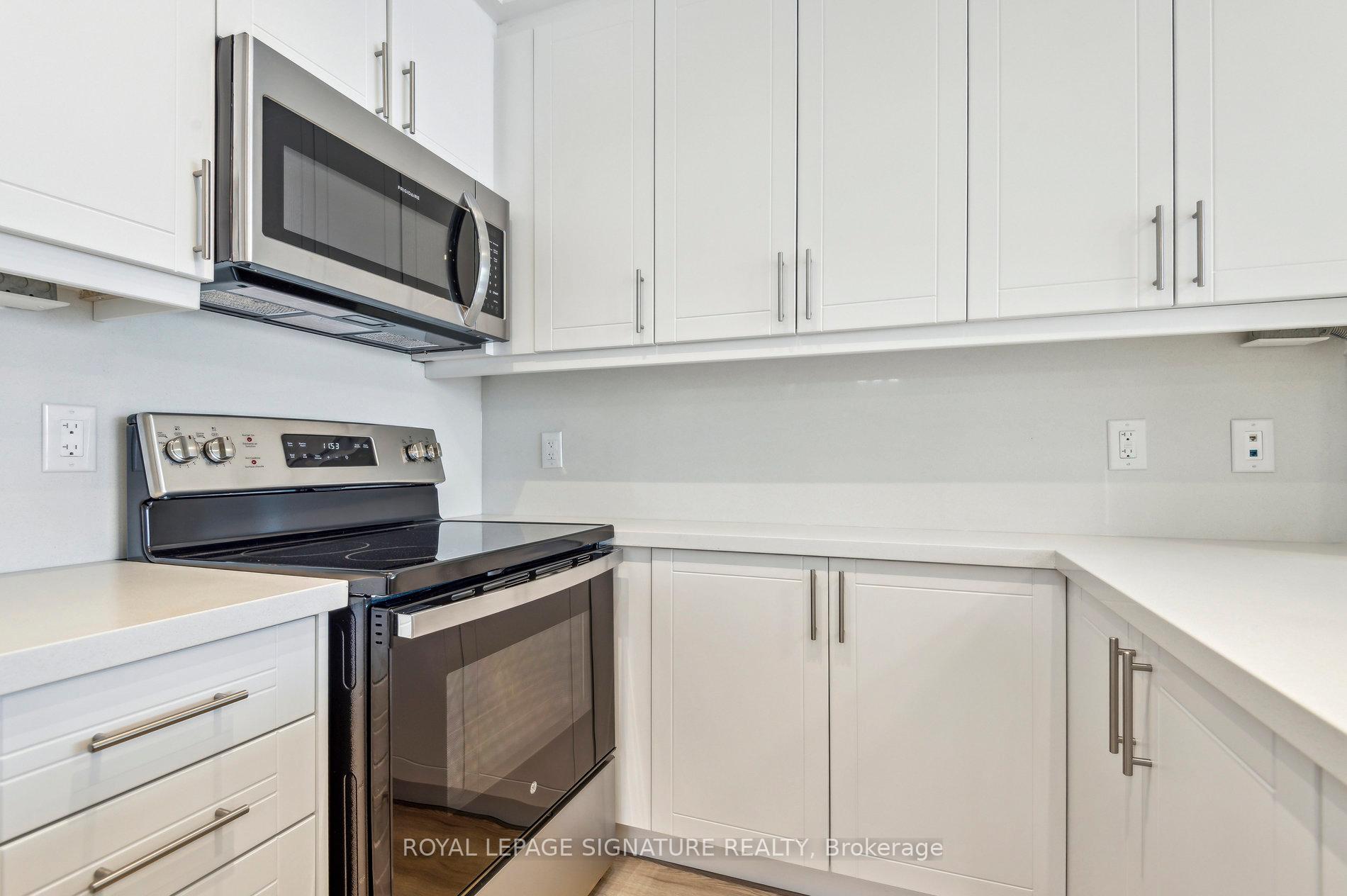 2 Bedrooms Condo at 2885 Bayview, Toronto For sale