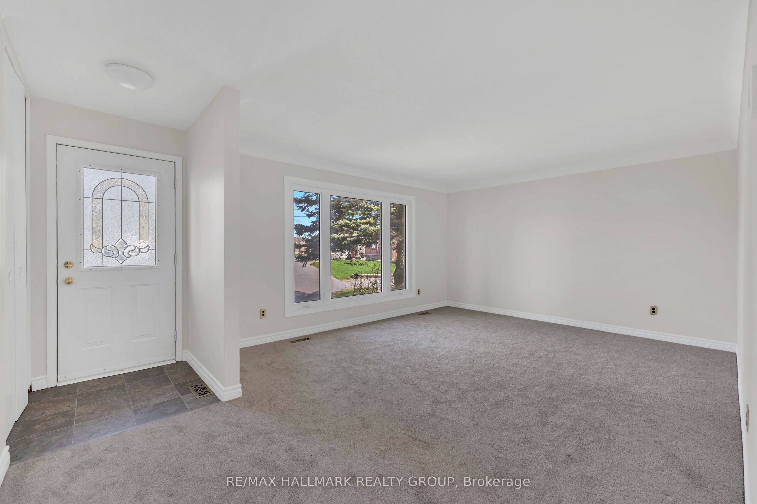 3 Stanley Crescent, Brockville, ON K6V 2S9