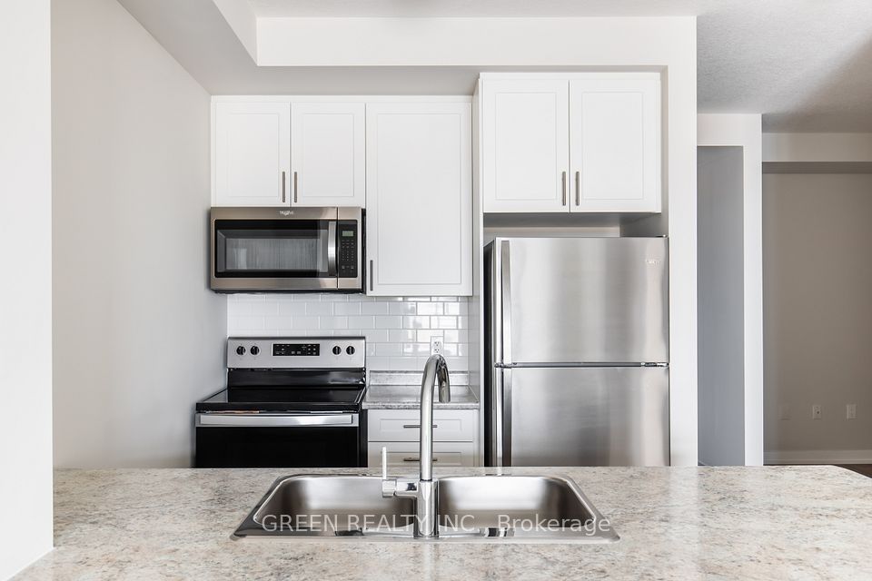 870 Queenston Road