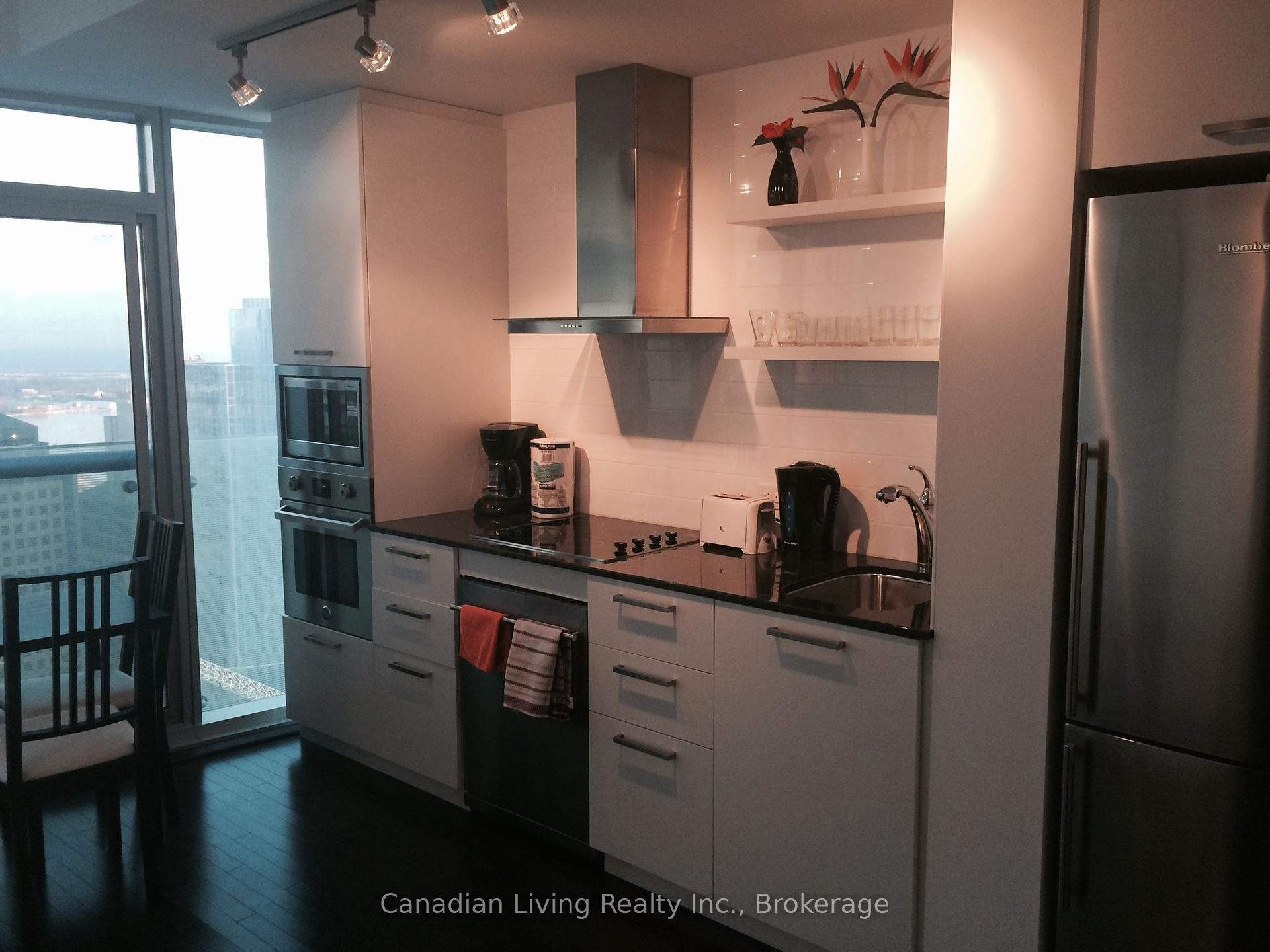 1 Bedroom Condo at 12 York,  Toronto For sale
