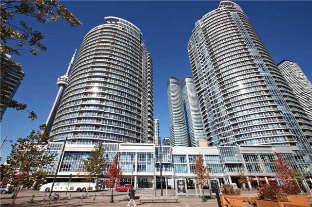 218 Queens Quay
