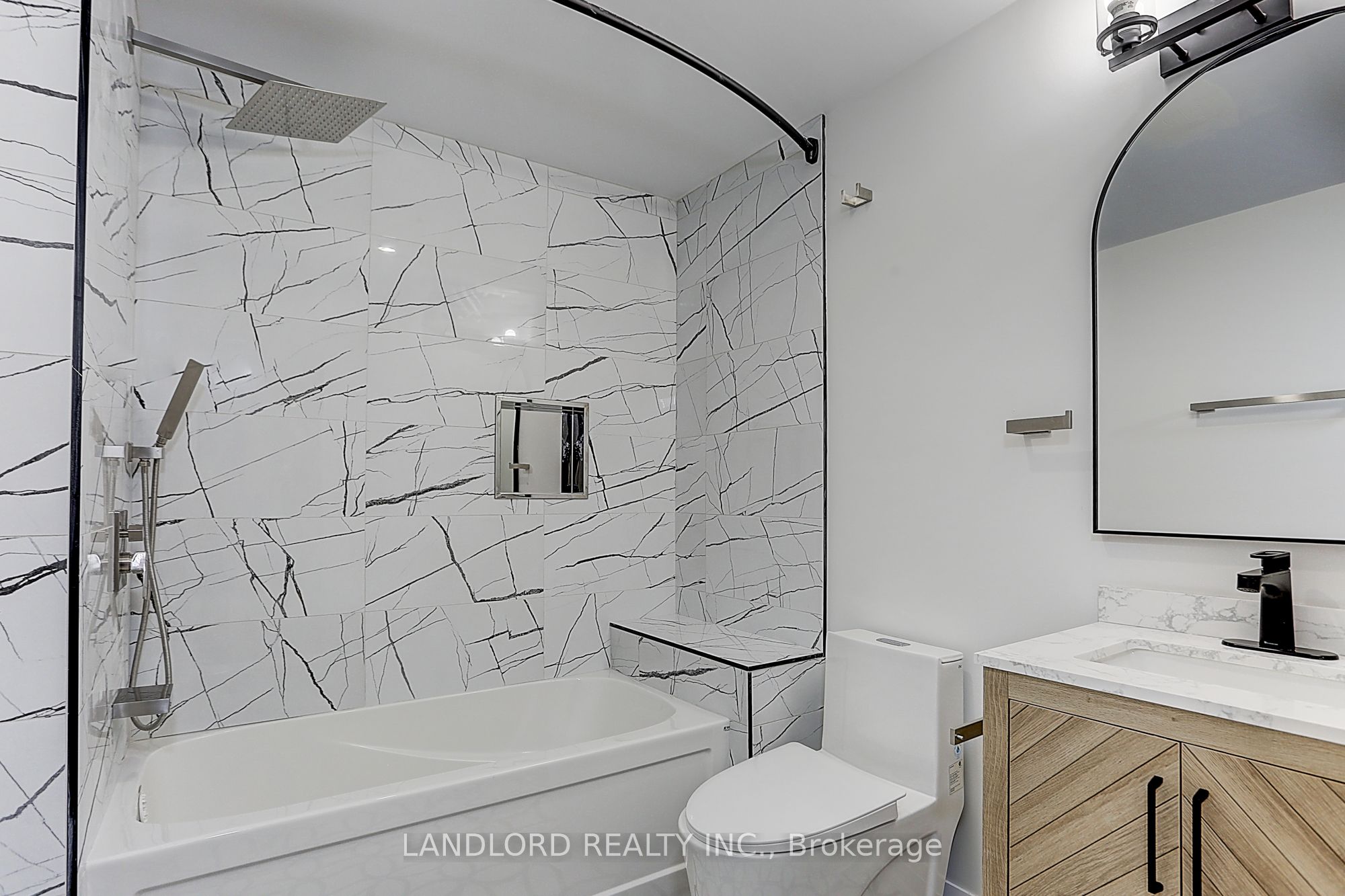 30 Lambton Avenue, #Lower