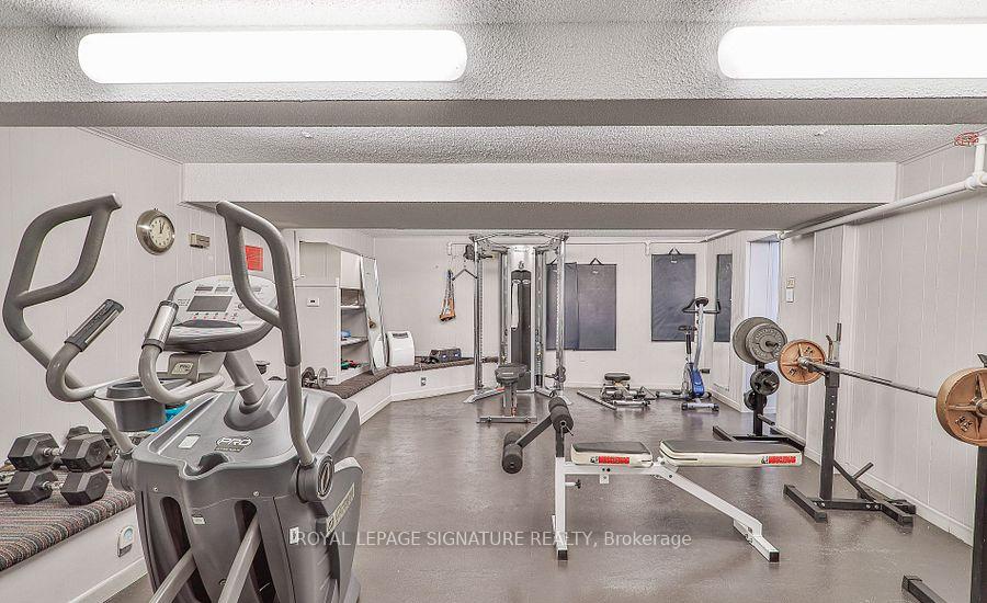 2 Bedrooms Condo at 212 St. George, Toronto For sale