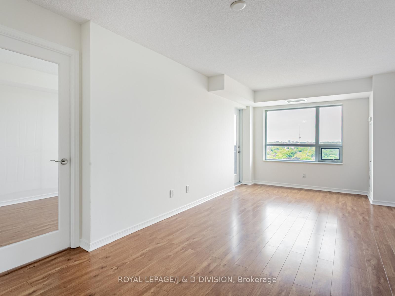 3 Bedrooms Condo at 60 Heintzman, Toronto For sale