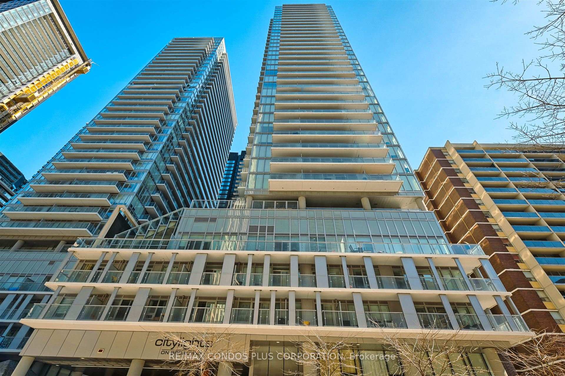 2 Bedrooms Condo at 195 Redpath, Toronto For sale