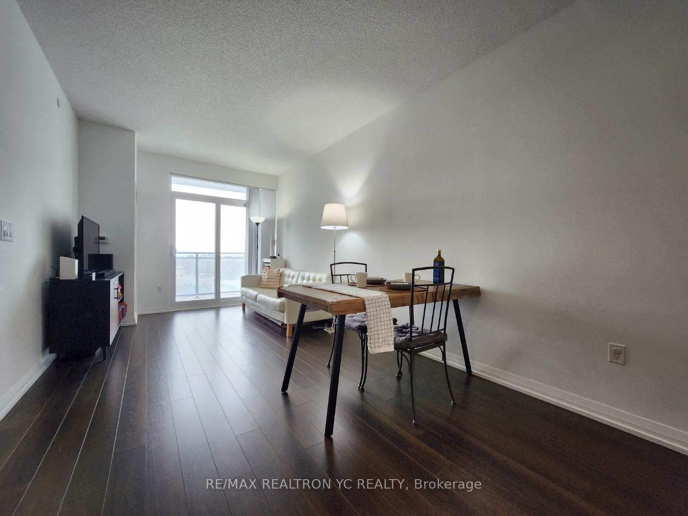 2 Bedrooms Condo at 55 Ann O’reilly,  Toronto For sale