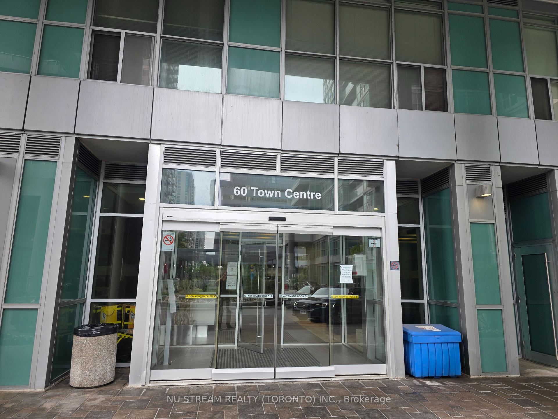1 Bedroom Condo at 60 Town Centre, Toronto For sale