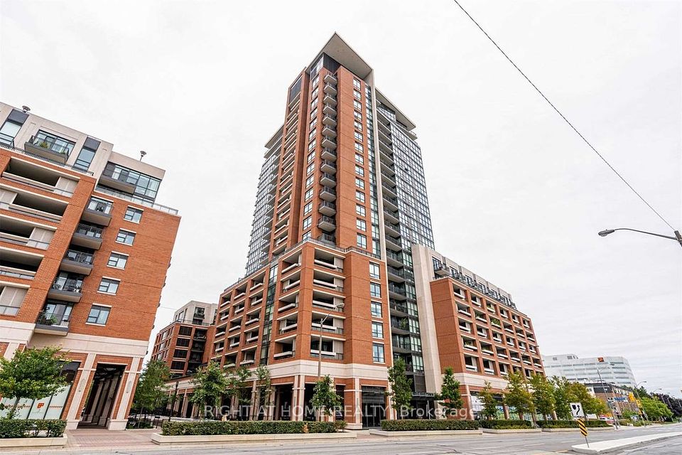 800 LAWRENCE