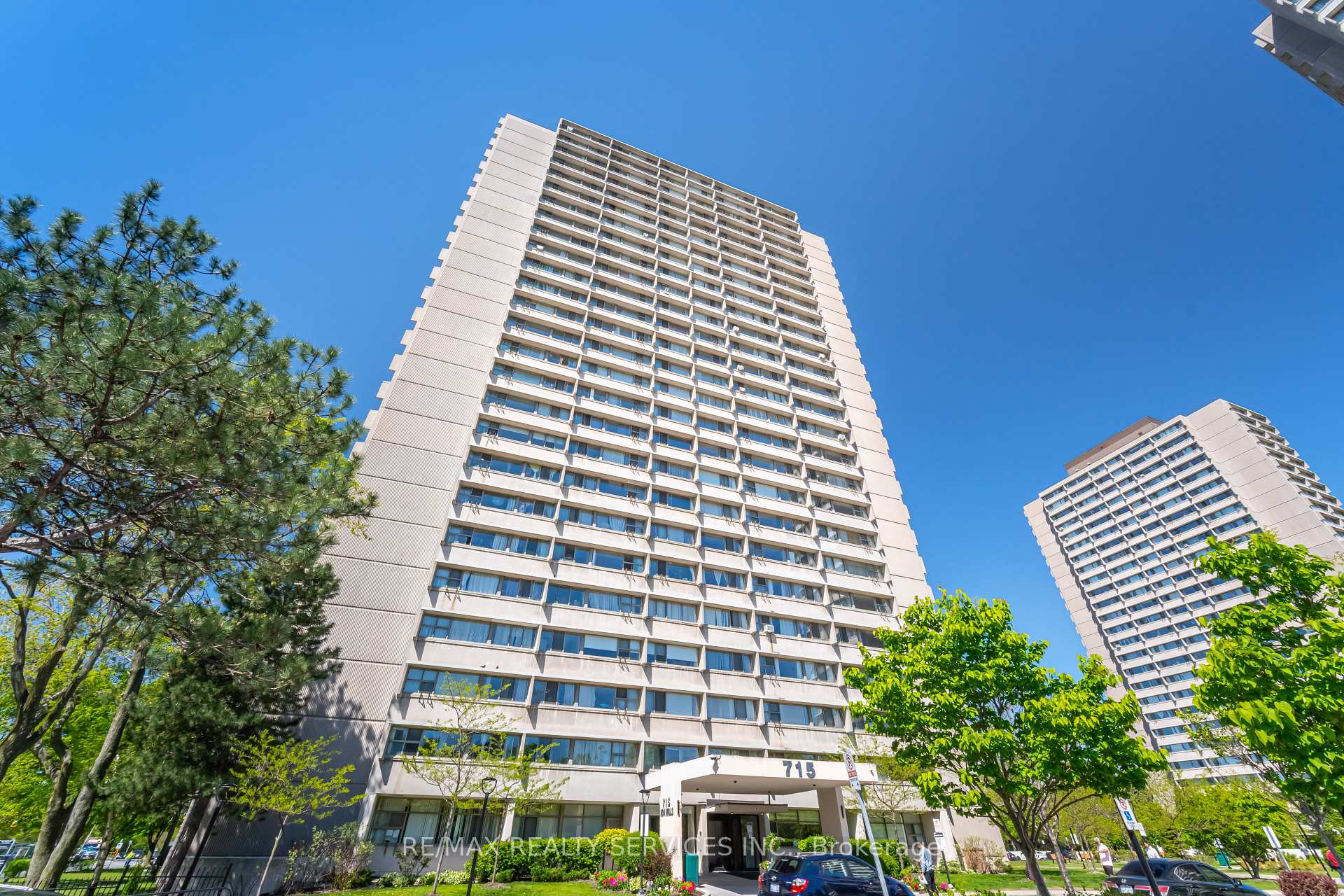 2 Bedrooms Condo at 715 Don Mills, Toronto For sale