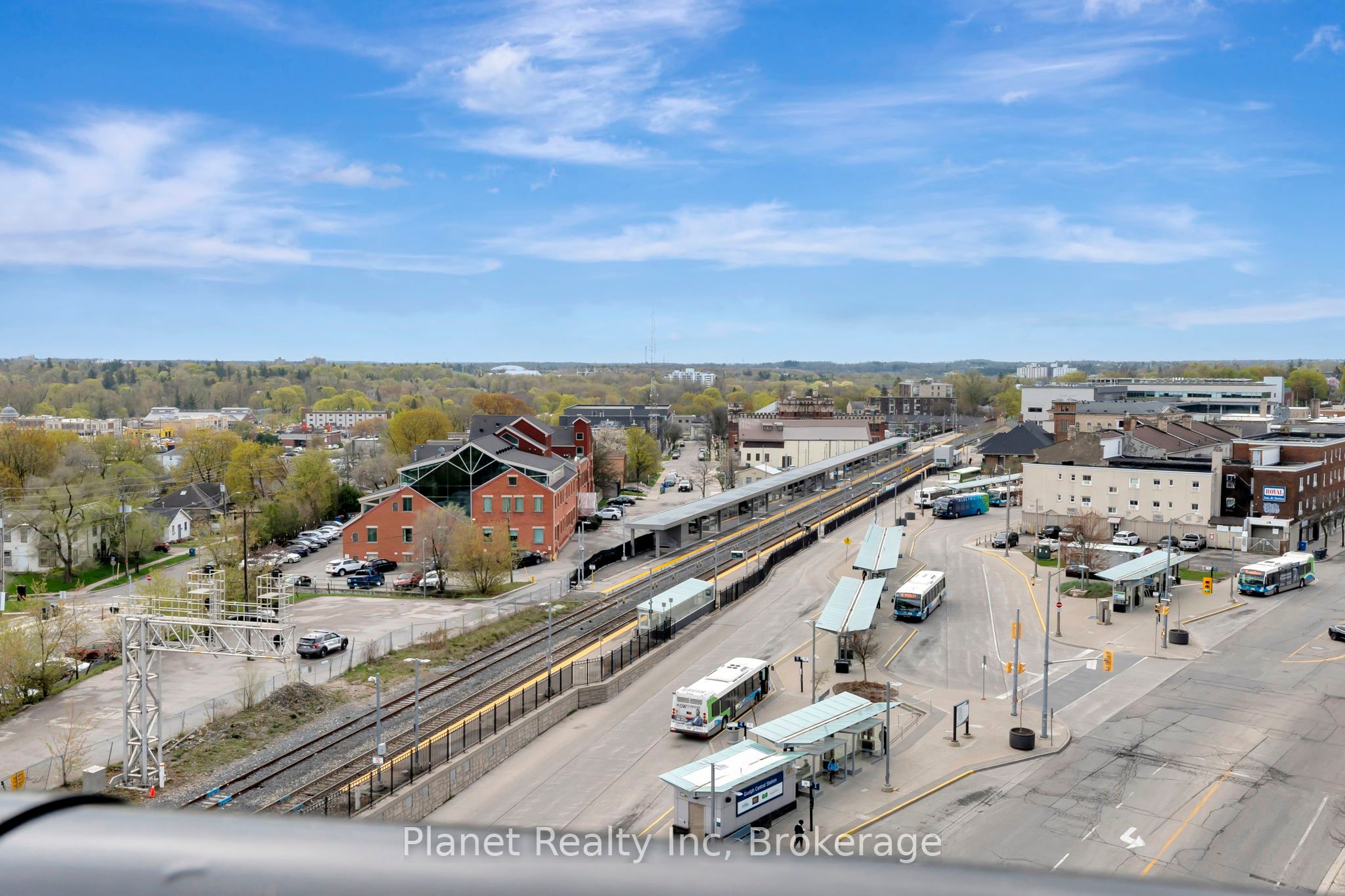 160 Macdonell Street, #906