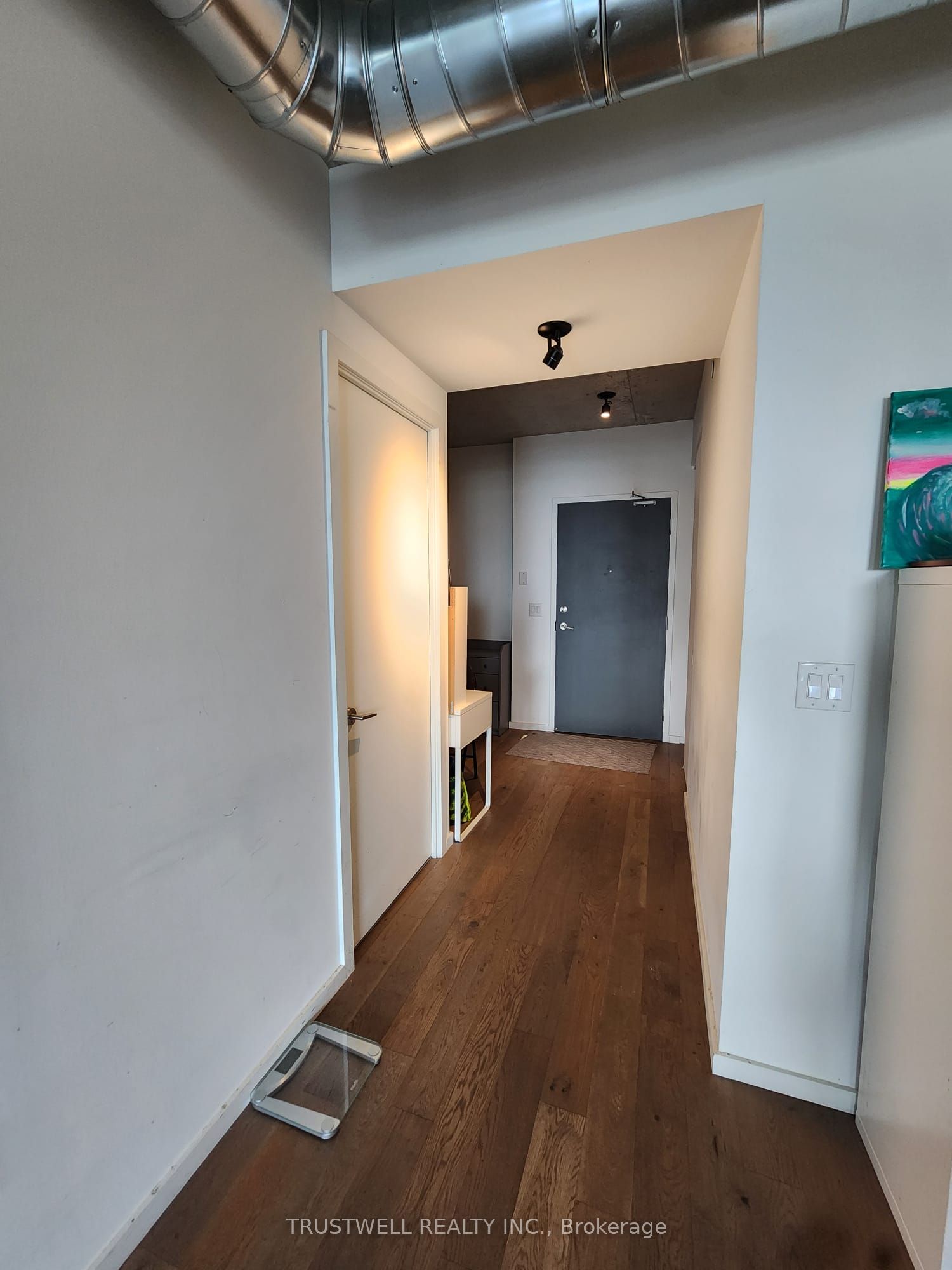 21 Lawren Harris Square, #1106
