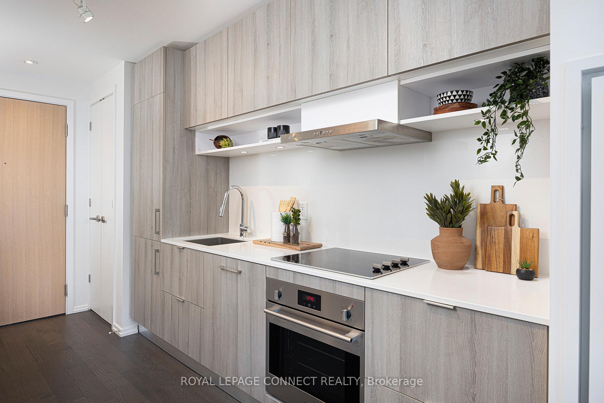 1 Bedroom Condo at 5 Soudan, Toronto For sale