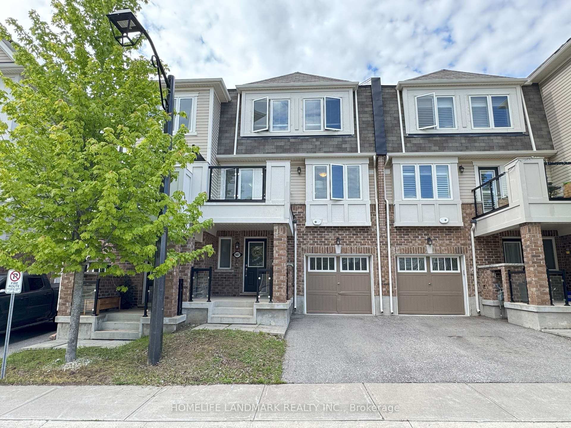 907 Apple Hill Lane Kitchener, Ontario Welcome to 907 Apple Hill Lane - great location, sought after family-friendly neighborhood. Spacious, contemporary kitchen with ample cabinetry and prep space. Granite countertops, stylish tile backsplash. Large windows that fill the space with natural light. Step outside to your oversized private balcony perfect for relaxing or extending your living space during warmer months. Located just minutes from top-rated schools, shopping, public transit, and RBJ Schlegel Park. Whether you're a first-time buyer, downsizer, or investor, this home offers the ideal mix of lifestyle, location, and low-maintenance living. Don't miss your chance to own this exceptional home in one of Kitchener's most desirable communities. Book your private showing today!