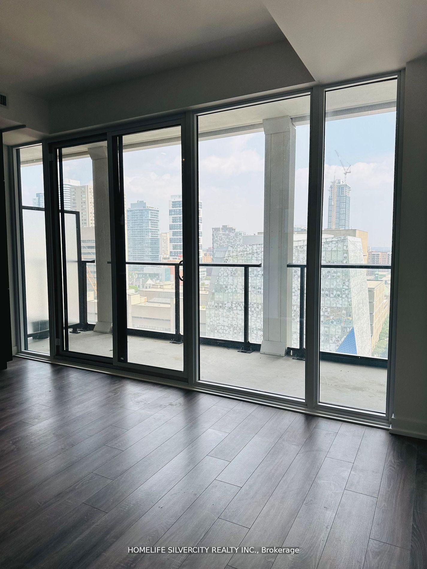 2 Bedrooms Condo at 20 Edward, Toronto For sale