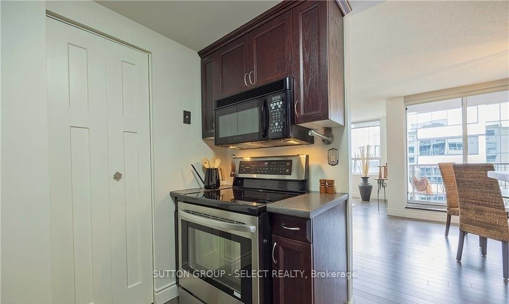 155 Kent Street, #1205