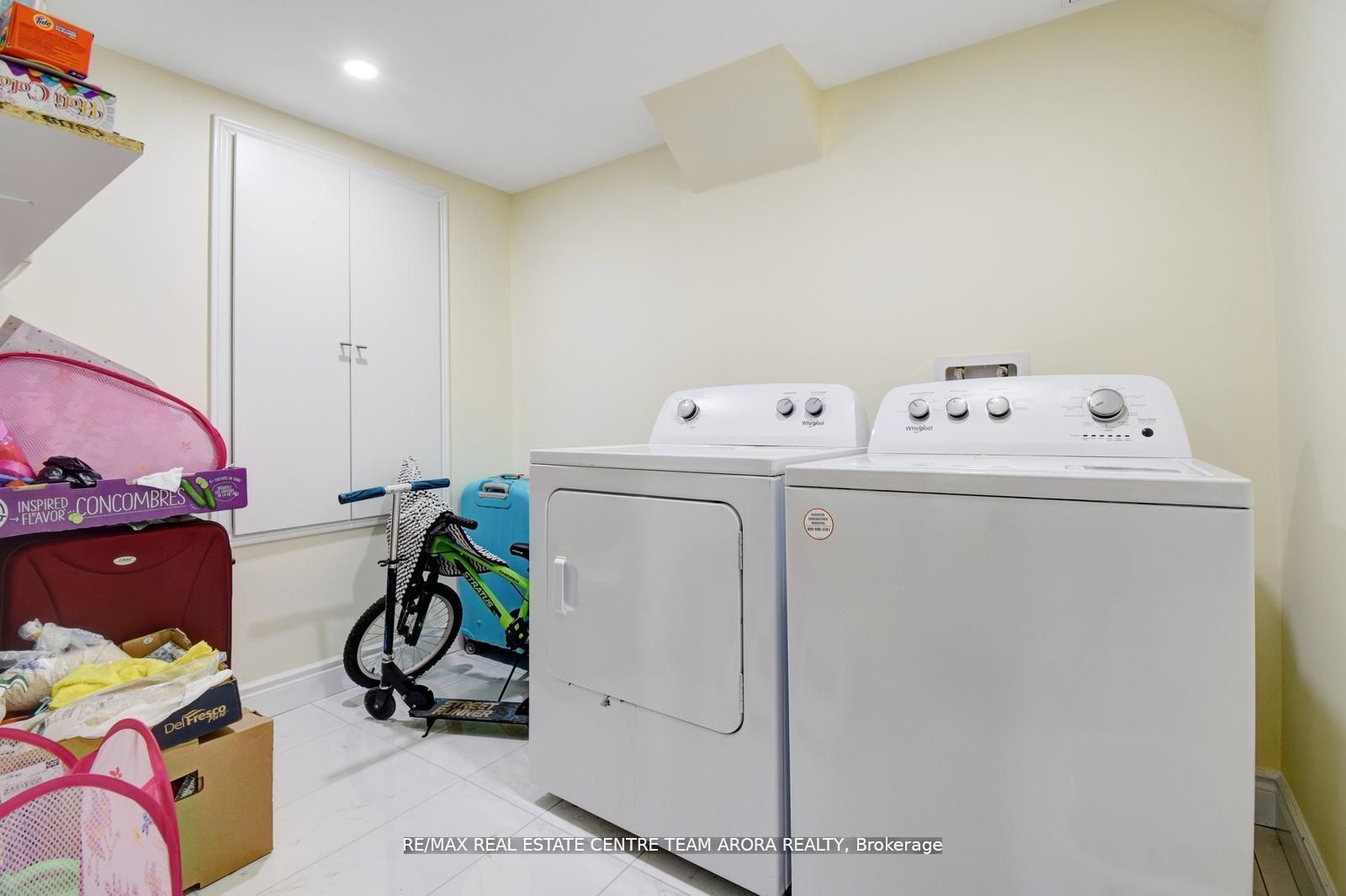 38 Rosewell Crescent