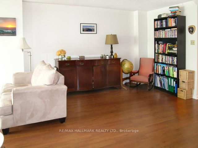 2 Bedrooms Condo at 30 Church, Toronto For sale