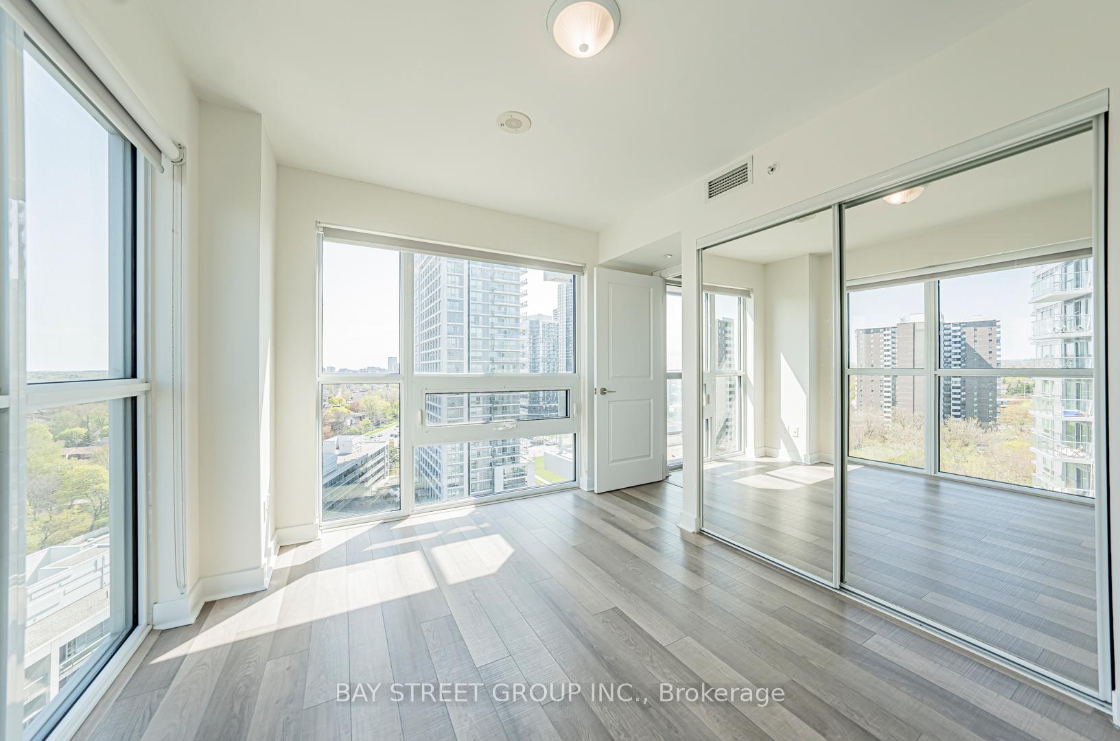 1 Bedroom Condo at 275 Yorkland, Toronto For sale