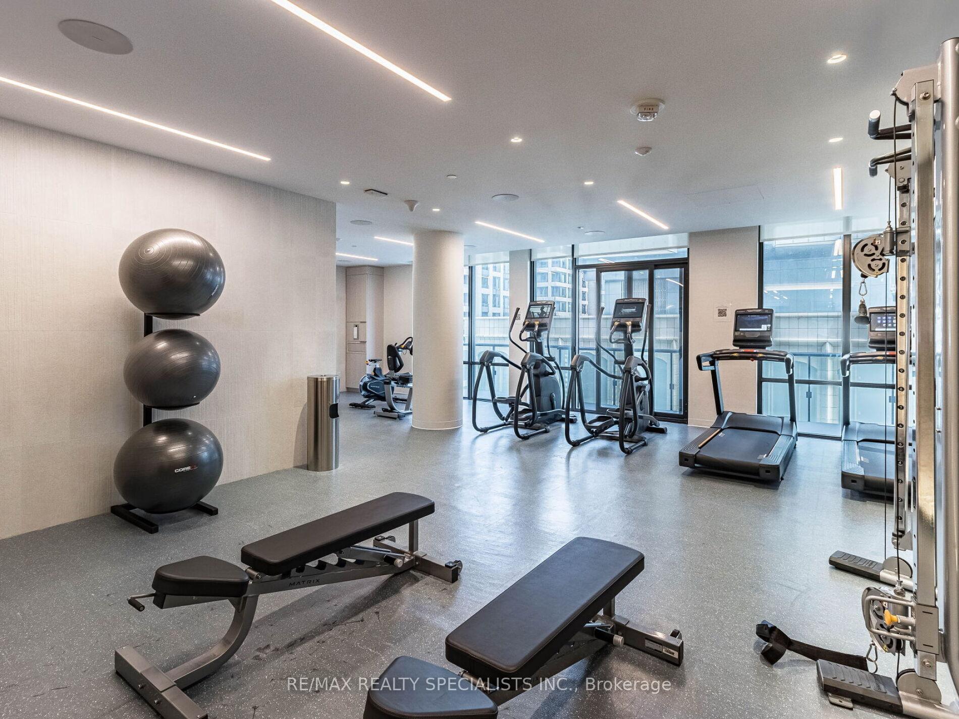 3 Bedrooms Condo at 480 Front,  Toronto For sale