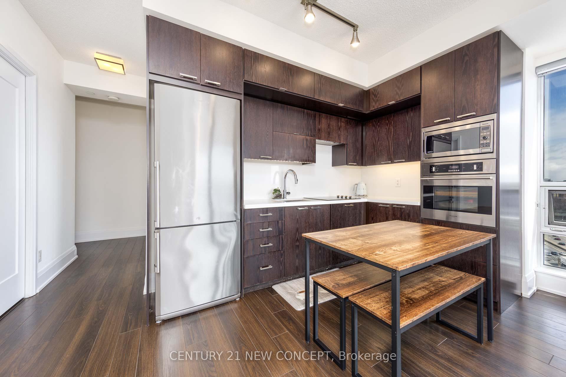 2 Bedrooms Condo at 120 Harrison Gardens, Toronto For sale