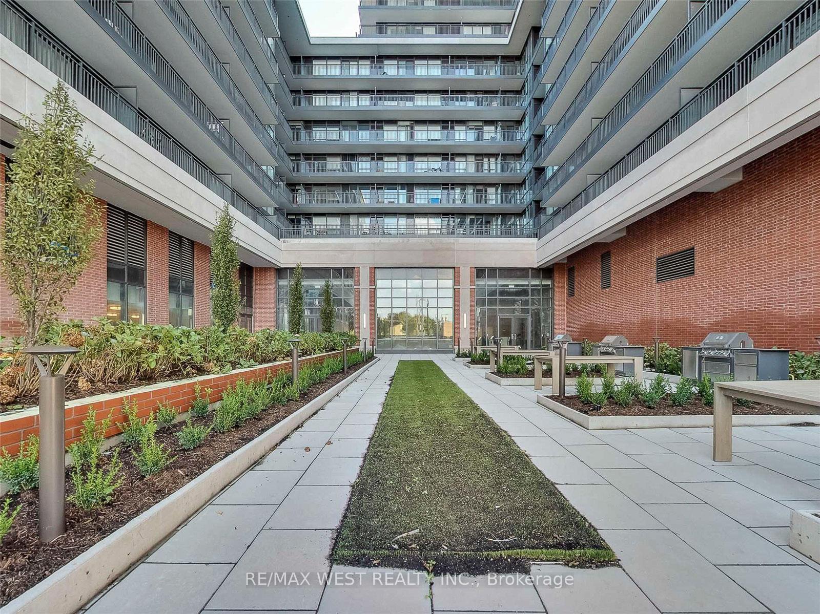 1 Bedroom Condo at 3091 Dufferin,  Toronto For sale