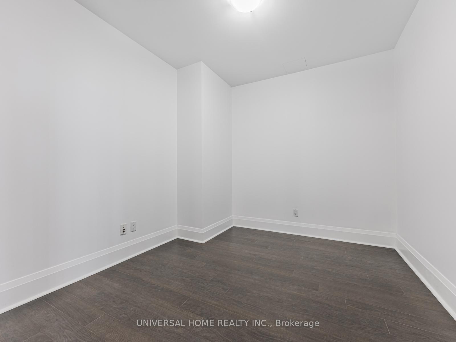 3 Bedrooms Condo at 100 Harrison Garden,  Toronto For sale