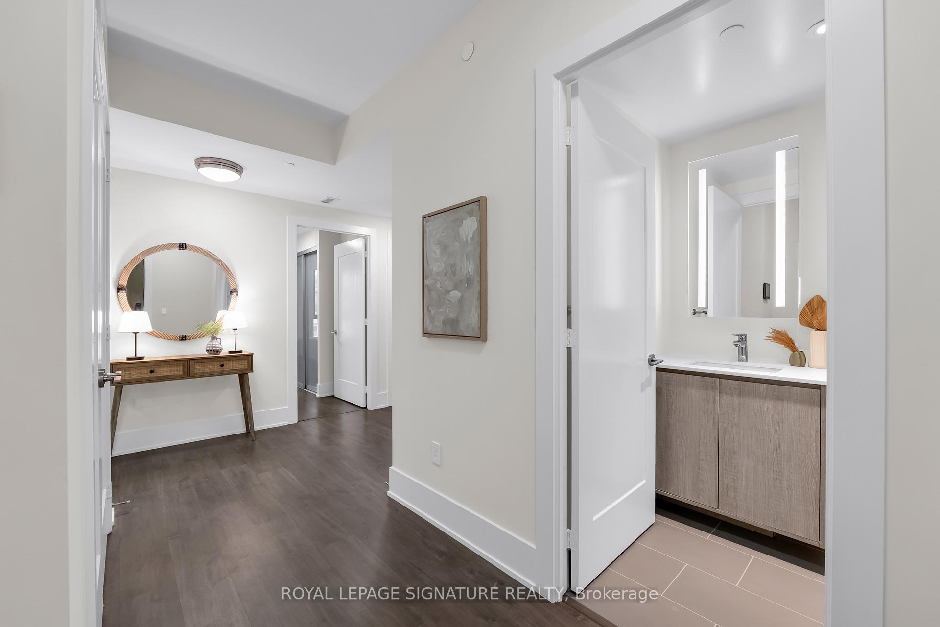 3 Bedrooms Condo at 118 Merchants’ Wharf, Toronto For sale