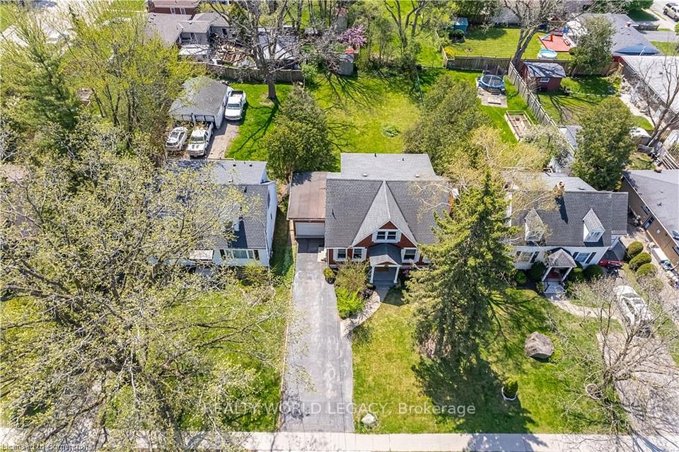 305 Main Street, Cambridge, ON N1R 1Y2