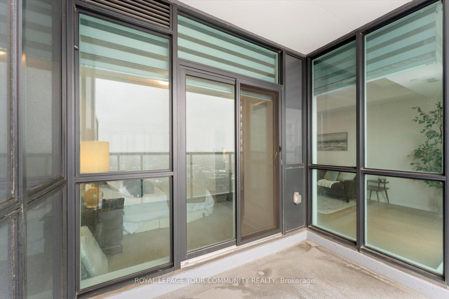 2 Bedrooms Condo at 1486 Bathurst, Toronto For sale