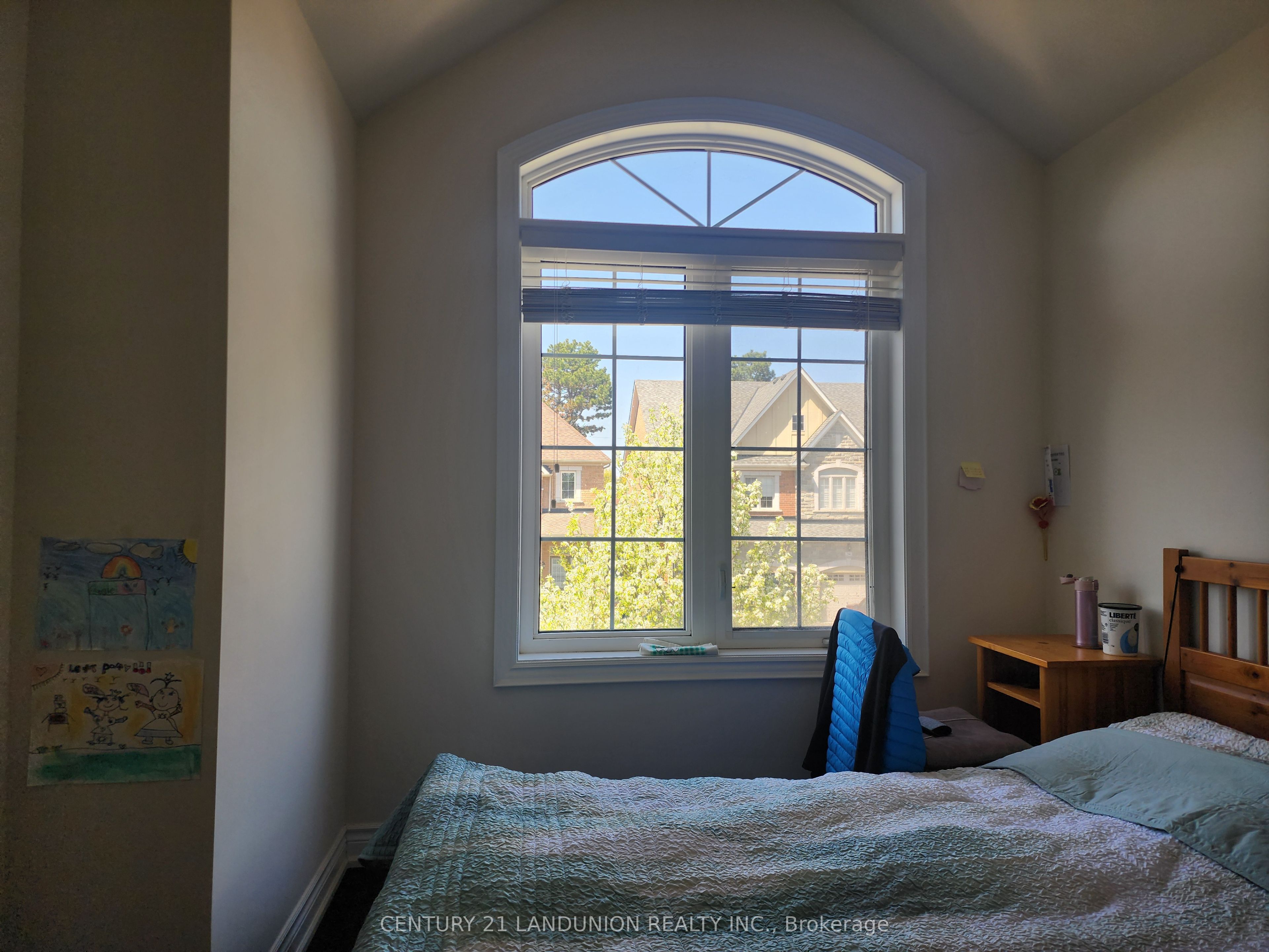 35 Goldthread Terrace