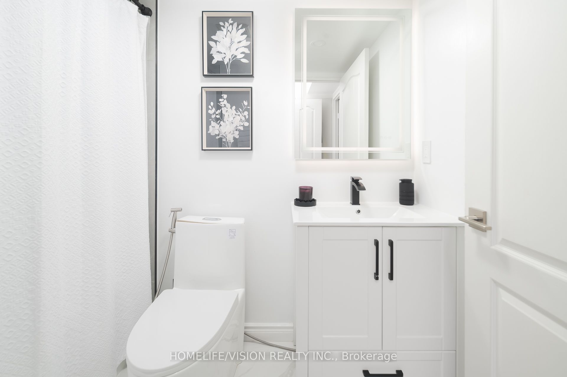 7 Townsgate Drive, #413