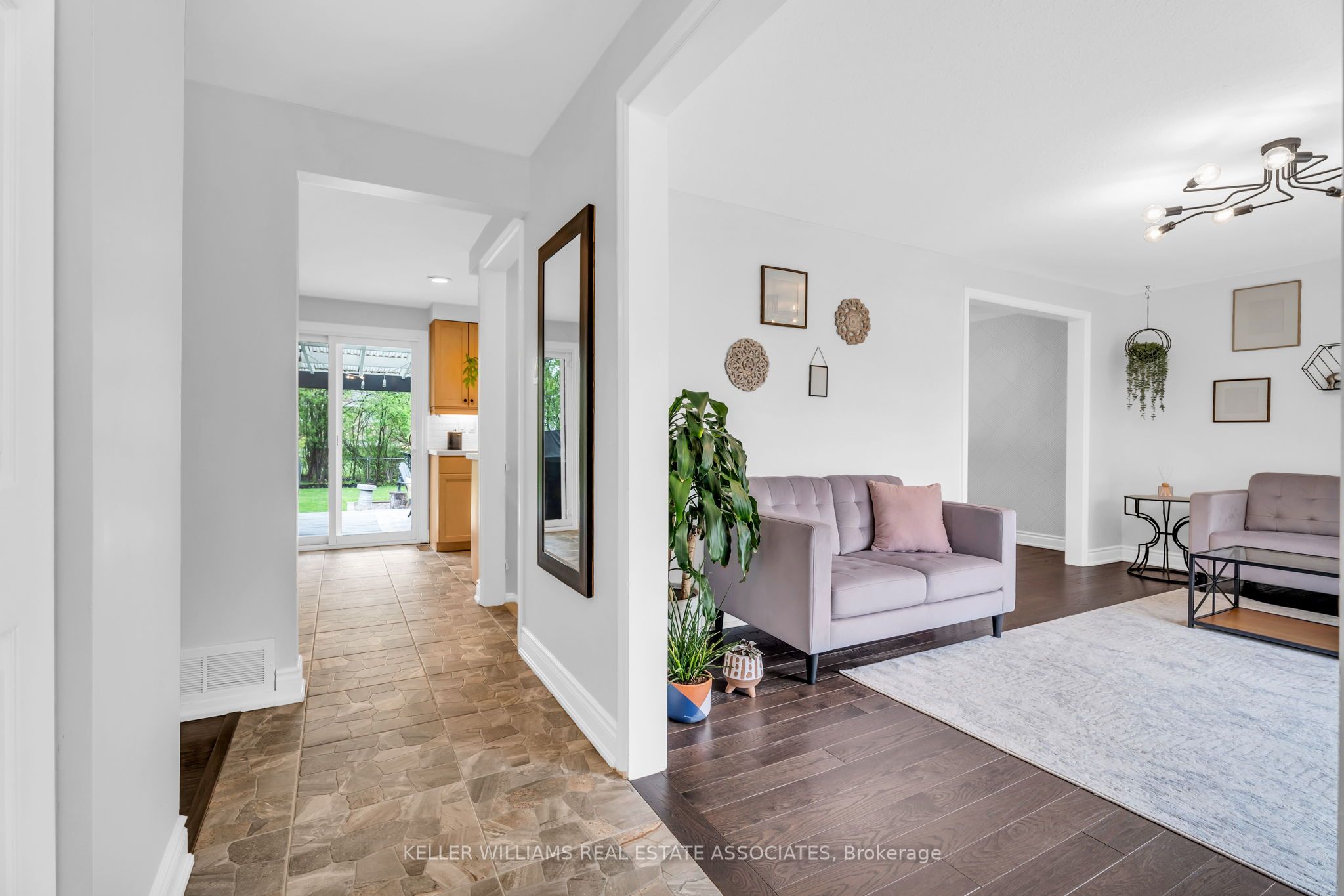 14 Jessop Court, Halton Hills, ON L7G 4P1