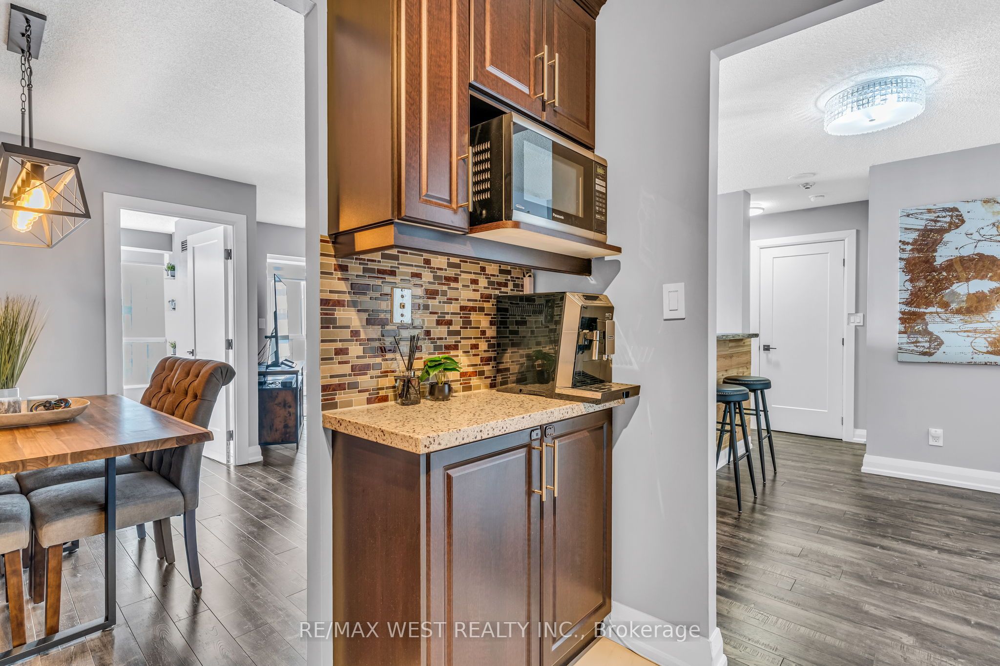 145 Hillcrest Avenue, #1615