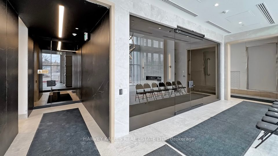 8888 Yonge Street 215