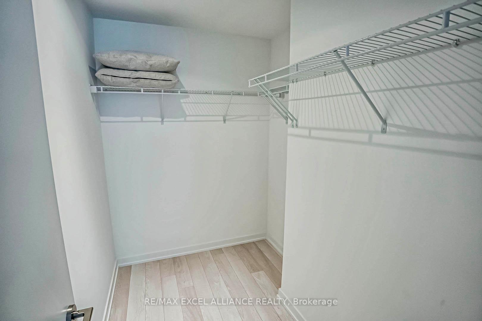 2 Bedrooms Condo at 50 Power,  Toronto For sale