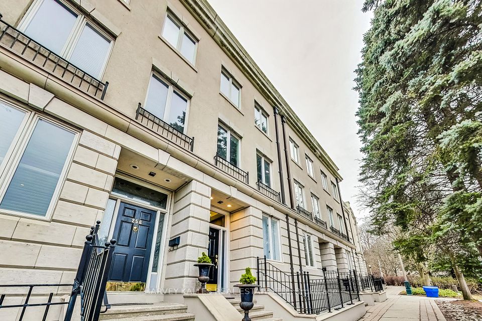 258 Spadina Road