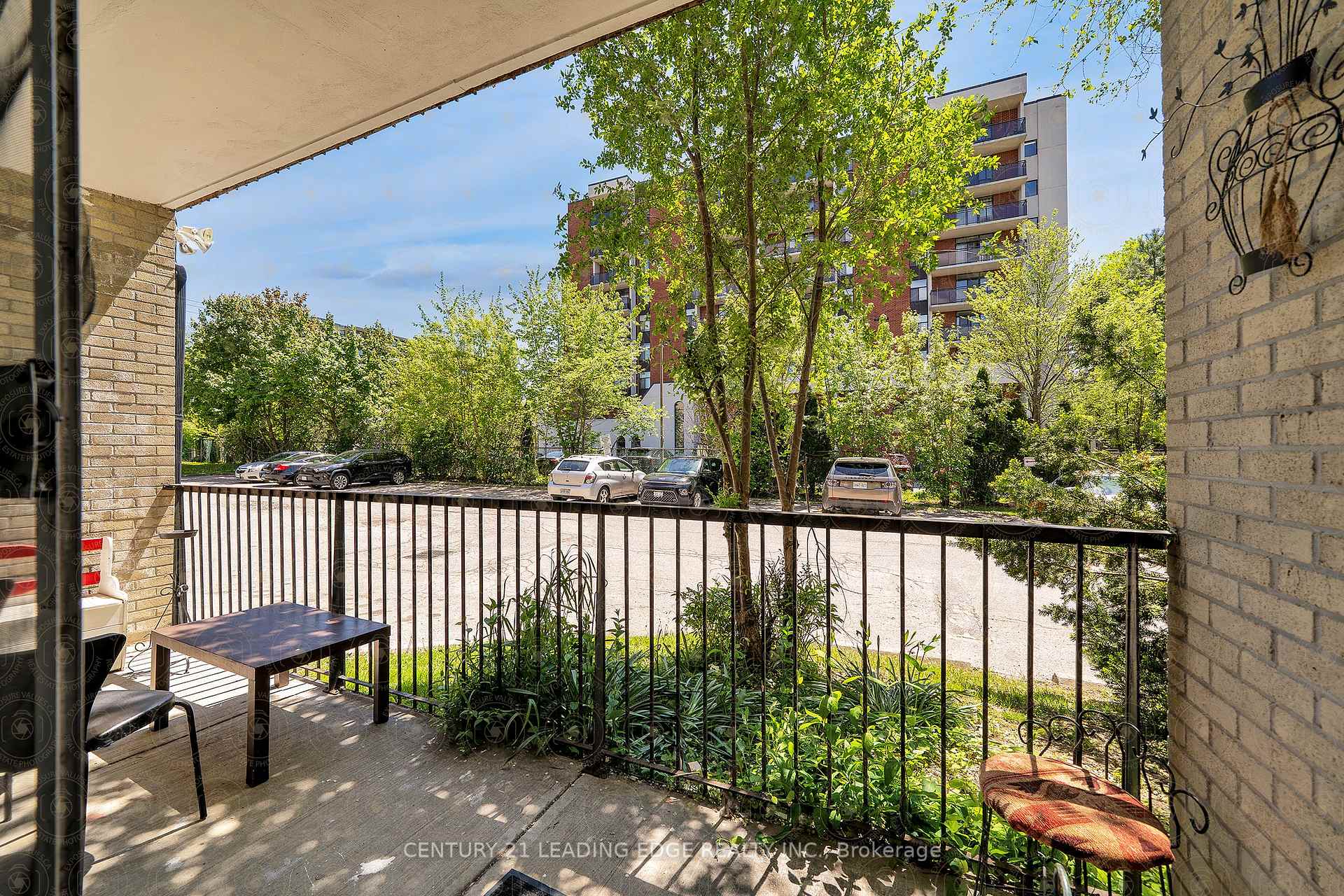 3 Bedrooms Condo at 1690 Victoria Park, Toronto For sale