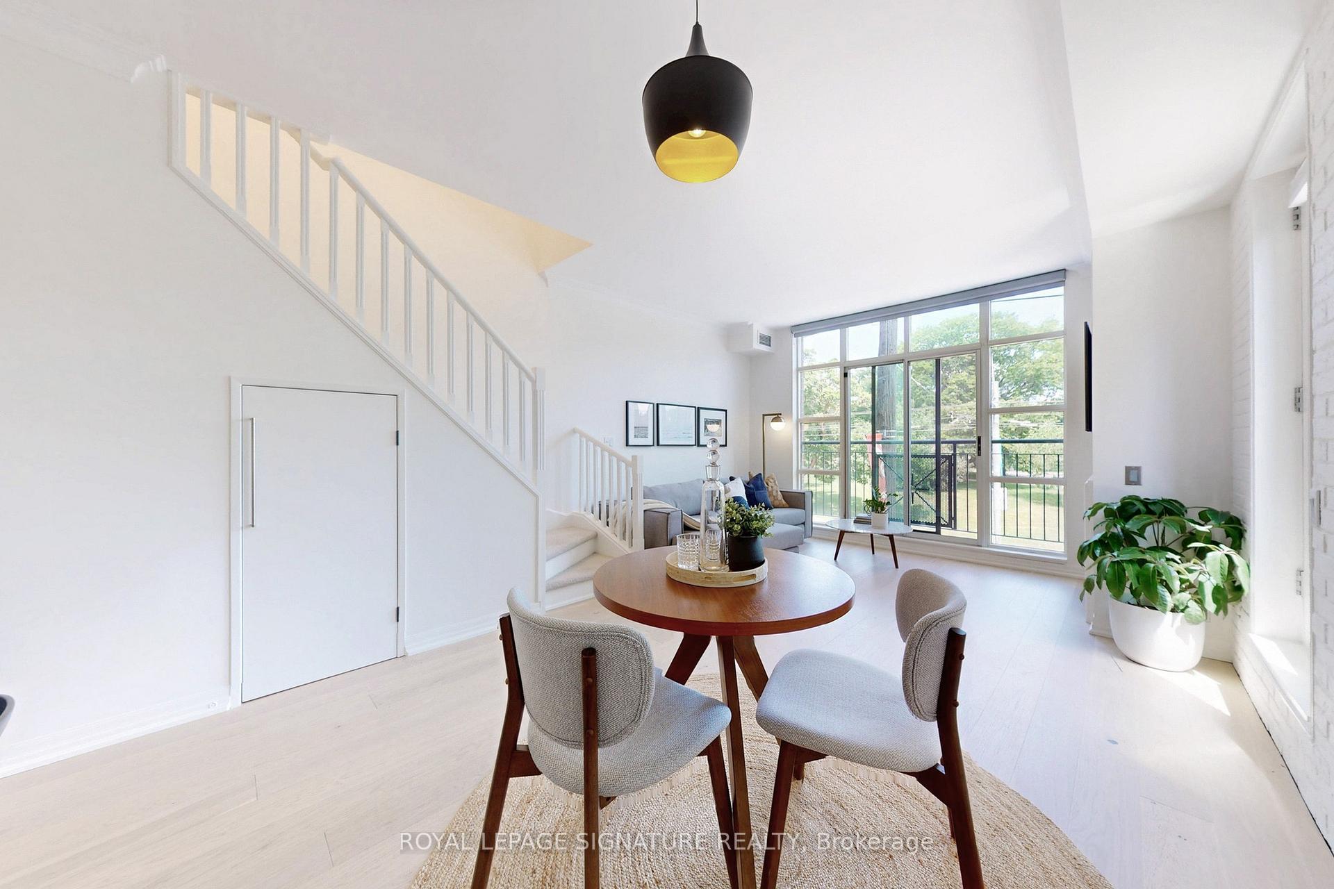 2 Bedrooms Condo at 901 Queen, Toronto For sale