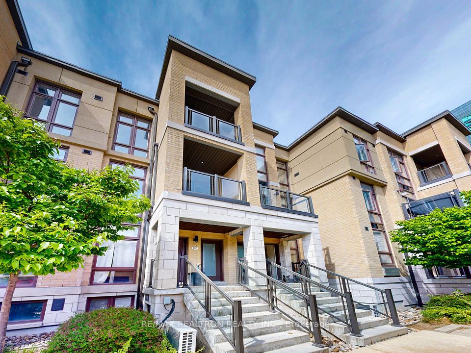 #105 - 23 Eldora Avenue, Toronto, ON M2M 0B5