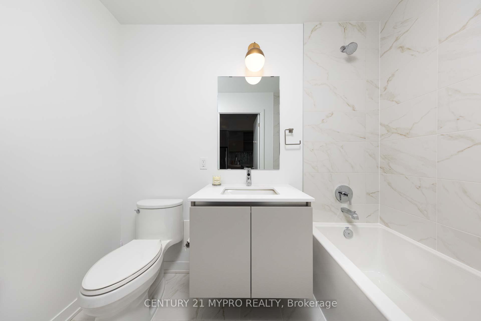 1 Bedroom Condo at 395 Dundas,  Oakville For sale