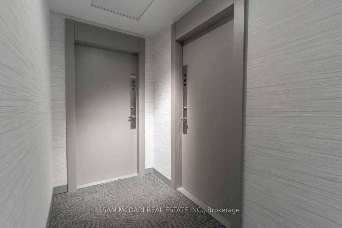 2 Bedrooms Condo at 3220 Sheppard, Toronto For sale